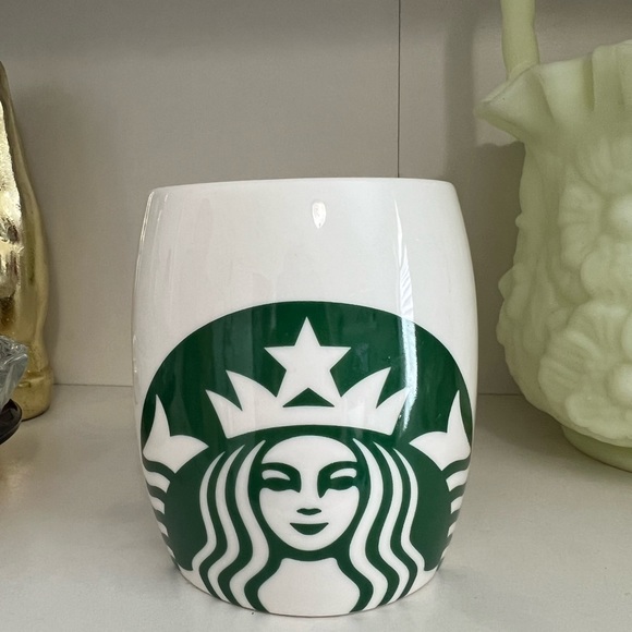 Starbucks mermaid logo mug 2010 - Picture 1 of 7